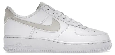 Produktbild von Nike Air Force 1 07 Low Light Orewood Brown (Women's) - EU 39