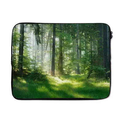 Produktbild von MuchoWow® Laptop Hülle 15 Zoll Natur - Bäume - Wald - Grün - Sonne - Gras - Pflanzen Laptoptasche - Laptoptasche - Sleeve - Rundum-Schutz