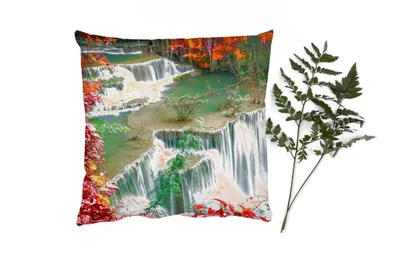 Produktbild von MuchoWow® Zierkissen Sofakissen Wohnzimmer Dekokissen 45x45 cm Bäume - Wasserfall - Herbst - Natur - Schlafpolster - Polster für das Sofa