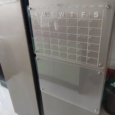 Imagen del producto de Calendario magnético para nevera: calendario semanal y mensual de acrílico, para usar en seco