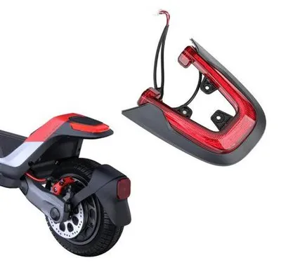 Produktbild von Original Ninebot P65 Rücklicht mit Kabel Kotflügel