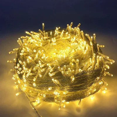Produktbild von Eikuavons 100M LED Lichterkette 400LEDs 8 Modi mit Memory Funktion, Weihnachten Party Garten Bedienung Funkelnder Sterneffekt Deko Transparent Kabel Warmweiß