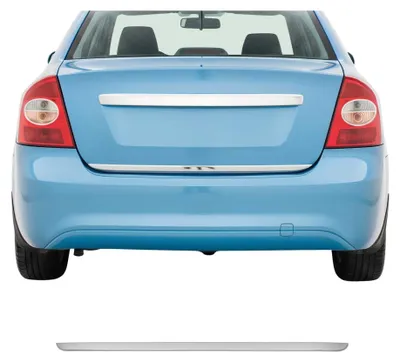 Image de Garniture de Hayon Coffre pour Ford Focus II Berline 2004-2010 acier inox, Image générée par une IA