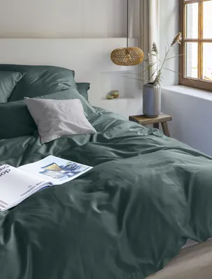 Produktbild von Irisette GmbH & Co. KG Mako-Satin uni Bettwäsche Set uni Paris 8000 Farbe grün Größe 135x200+80x80