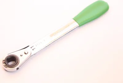 Produktbild von SALTUS Vierkant Ratschenschlüssel 11 mm Schraubenschlüssel Schlüssel Ratsche