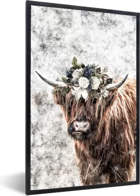 Produktbild von MuchoWow® MuchoWow® Gerahmtes Poster Schottisches Hochlandrind - Schwarz - Weiß - Blumen 60x90 cm - Poster mit zchwarzem Bilderrahmen - Kunst