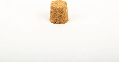 Produktbild von INNA-Glas Korken SERILDA aus Presskork, Natur, 2,7cm, Ø2,4/2,8cm - Spitzkorken