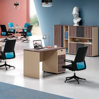 Image de Table de travail marron Table de bureau Bureau en bois