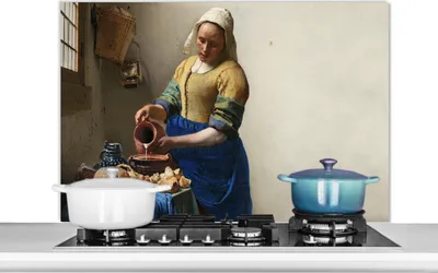 Produktbild von KitchenYeah®  Spritzschutz Küche - Küchenrückwand - Wandschutz für Herd und Spüle - Das Milchmädchen - Kunst - Alte Meister - Vermeer 100x65 - Alu-Dibond (Alternative zum Spritzschutz aus Glas) - Hitz
