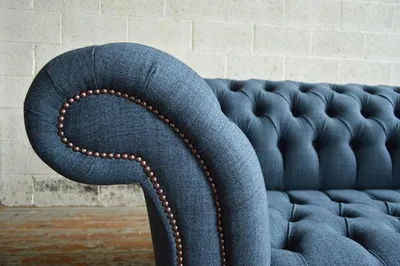 Produktbild von Chesterfield Couch Textil 3 Sitzer XXL Big Sofa Couchen Big Neu Polster Blaue