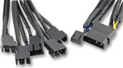 Productafbeelding van Akasa FLEXA FP5, 0,45 meter, Molex (4-polig), Samec, zwart