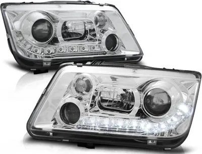 Zdjęcie produktu dla Reflektory LED z funkcją świateł do jazdy dziennej, pasujące do VW Bora 98-05, chromowane
