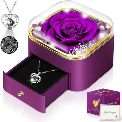 Immagine prodotto di Set regalo con rosa conservata e collana con la scritta "Ti amo", colore viola opaco
