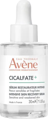 Produktbild von Avene CICALFATE+ Regenerierendes Serum für irritierte und geschädigte Haut 30 ml