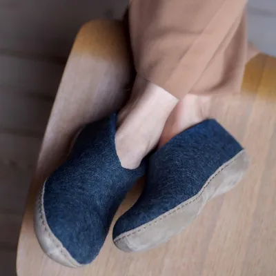 Produktbild von Glerups Hausschuh Modell A mit Ledersohle – Dein hochwertiger Hüttenschuh: charcoal / 41 Farbe: charcoal Größe: 41