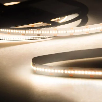 Produktbild von ISOLED LED CRI930 Linear10 Flexband Streifen, 24V, 6W, IP20, warmweiß, 20 m Rolle, 180 LED/m