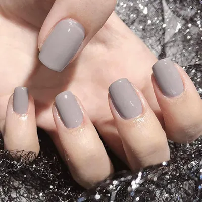 Produktbild von 24 Stück Französische Nägel Zum Aufkleben Grau Kurz Eckig Full Cover Falsche Nägel Acrylnägel Künstliche Fingernägel