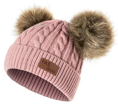 Productafbeelding van Warme muts met een pluizige pompon, geschikt voor kinderen