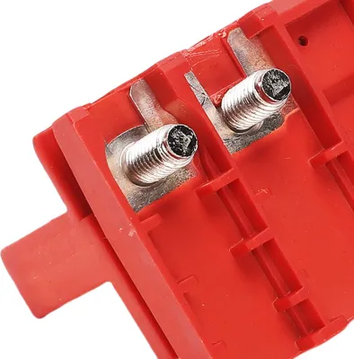 Productafbeelding van Accuklem-zekeringblok D07A 67 S99B, hittewerend vervangingsonderdeel voor Mazda 3, modeljaren 2013–2018