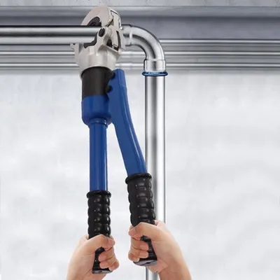 Zdjęcie produktu dla Hydrauliczne szczypce do zaciskania – siła zacisku: 10 ton – do rur miedzianych – z 3 matrycami