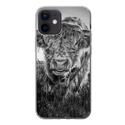 Produktbild von MuchoWow® Handyhülle Schutzhülle Hülle für iPhone 12 Schottischer Highlander - Schwarz und Weiß Silikon Softcase Handy Hülle - Schutzhülle