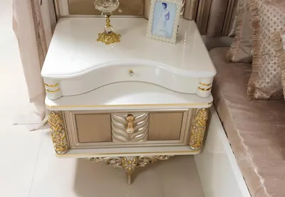 Produktbild von Schlafzimmer Set Bett 2x Nachttische Kleiderschrank Luxus neu 4tlg