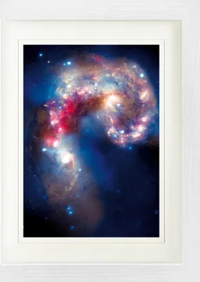 Zdjęcie produktu dla Kosmiczny obraz w ramie z eleganckim passepartout | Wall Art | In Picture Frame - Merging Antennae Galaxies (40 x 30 cm)