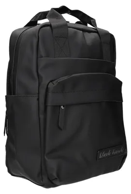 Produktbild von Kleiner Rucksack BKR-502 aus schwarzem Kunstleder, 26x29x10 cm, mit gepolstertem Tabletfach