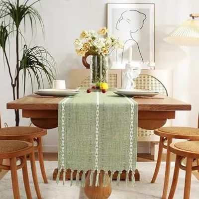 Produktbild von Handgeweven Tischläufer aus Baumwolle und Leinen in Salatgrün, 230 cm lang, mit handgefertigten Bürsten, ideal für Esszimmer, Küche, Festen und Desserttische