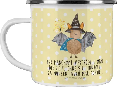 Produktbild von Mr. & Mrs. Panda Kaffeepott Fledermaus Zauberer - Gelb Pastell - Geschenk, Blechtasse, Lustige Sprüche, Pott, Emaille Tasse, Reinsteigern, Magier, Fledermäuse, Teetasse