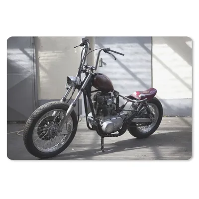 Produktbild von MuchoWow® Schreibtischunterlage Ein altmodisches Chopper-Motorrad 60x40 cm - XXL Mauspad - Großes Mauspad