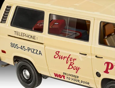 Produktbild von Revell „Stranger Things“ Argyle’s VWT3 Surfer Boy Pizza V 1:25