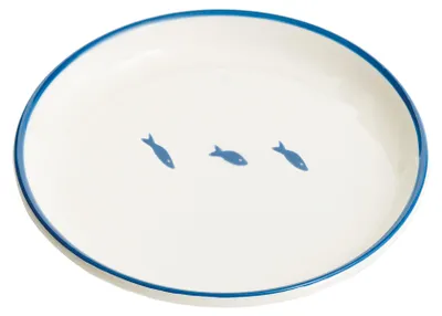 Produktbild von Set aus 2 handgefertigten Keramik-Schablonentellern mit blauem Fischmotiv, Durchmesser 28 cm - Exklusives Design aus Italien für Ihren Tisch