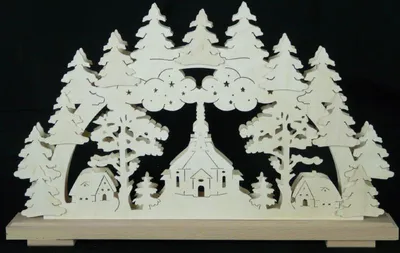 Produktbild von Schwibbogen mit Seiffener Kirche Wald und Beleuchtung BxHxT 50x31x7cm NEU