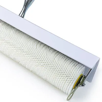 Obrázok produktu pre Válček s hrotmi na odstraňovanie vzduchových bublín pri prevzdušňovaní podláh – 500 mm x 100 mm – 21 mm