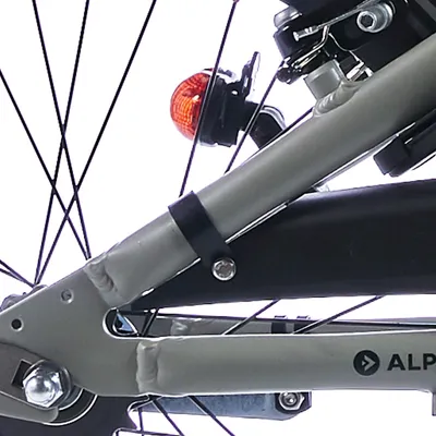 Obrázok produktu pre Alpina zadné svetlo jy-235t čierne
