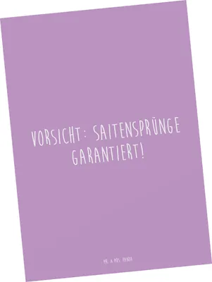 Produktbild von Mr. & Mrs. Panda Postkarte Shamisen Abenteuer - Lavendeltraum - Geschenk, Musizieren, Musikinstrument, Saiteninstrument, Grußkarte, japanisch, Musik, Fotokarte, Lernen