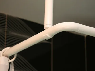 Produktbild von ALU DECKENHALTERUNG EXTRA DICK 28mm Weiß Aufhängung für WINKELSTANGE DUSCHVORHANGSTANGE