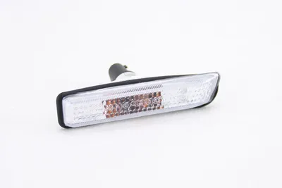 Produktbild von Johns, Seitenblinker Rechts passend für BMW X5 E53 05/00-12/06 weiß mit Lampenträger