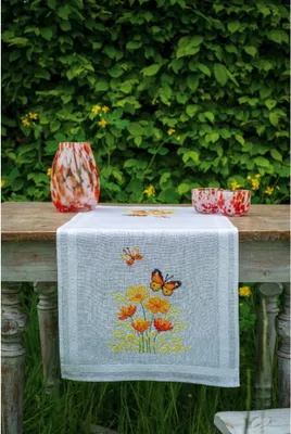 Produktbild von Vervaco Tischläufer Kreuzstich Set "Orange Blumen und Schmetterlinge", Stickbild vorgezeichnet, 40x100cm