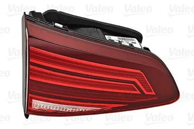 Produktbild von VALEO Rückleuchte Heckleuchte Links Innerer für VW Golf VII Schrägheck (5G1, BQ1, BE1, BE2)