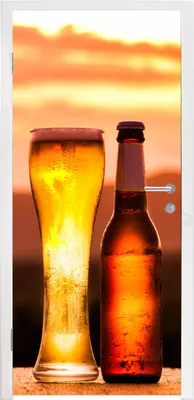 Obrázek produktu pro MuchoWow® Plakát na dveře - Pivo při západu slunce s horskou kulisou - 205x85 cm - Samolepicí fólie na dveře