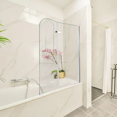 Immagine prodotto di Pannello doccia Peviasot per vasca da bagno, 100 x 140 cm, divisorio pieghevole per vasca da bagno composto da 2 elementi, realizzato in vetro temperato di sicurezza da 6 mm, orientabile a 180°, colore argento trasparente