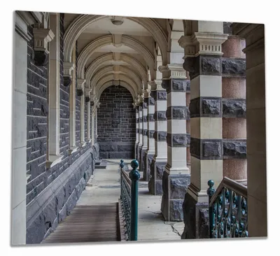 Produktbild von Wallario Herdabdeckplatte aus Glas, Größe 60 x 52 cm 1-teilig, Motiv Säulengang in einem Bahnhof in Neuseeland