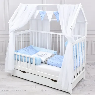 Produktbild von Baby-Delux Hausbett Kinderbett Gitterbett weiß 60x120 Beißschienen Schublade Schutzgitter Matratze Bett Set Prince Stars