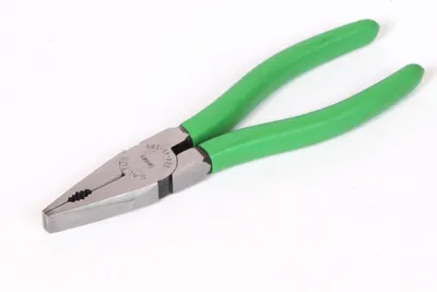 Immagine prodotto di Pinze combinate SALTUS 180 mm No. 10445180 Pinze ..