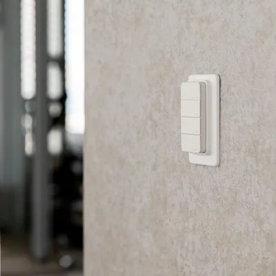 Produktbild von Shelly BLU ZB RC Button 4, Fernbedienung inkl. Magnethalter, 4-fach, 16 Aktionen, Bluetooth, Zigbee