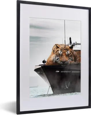 Produktbild von MuchoWow® MuchoWow® Gerahmtes Poster Tiger - Boot - Meer 30x40 cm - Poster mit zchwarzem Bilderrahmen - Wandposter Schlafzimmer