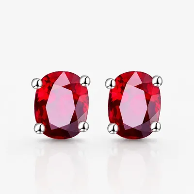 Produktbild von Ohrstecker, ovales rotes Glas, silberfarbene Fassung, KI-generiertes Bild