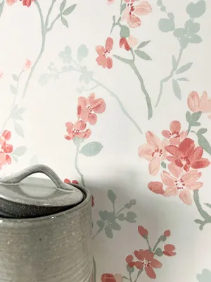 Produktbild von NEWROOM Tapete Weiß Vliestapete Blumen - Tapete Floral Rosa Grün Blüten Blätter Blumentapete Romantisch Floral